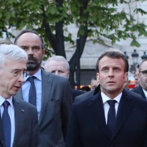 Didier Lallement, préfet de Police de Paris, Edouard Philippe, Premier ministre, le président de la République française, Emmanuel Macron, le secrétaire d'État à l’Intérieur Laurent Nuñez, monseigneur Patrick Chauvet recteur-archiprêtre de la cathédrale Notre-Dame de Paris, la maire de Paris, Anne Hidalgo, la Première dame Brigitte Macron - Le président de la République française est venu constater les dégâts provoqués par l'incendie survenu en la cathédrale Notre-Dame de Paris, France, le 15 avril 2019. © Stéphane Lemouton/Bestimage