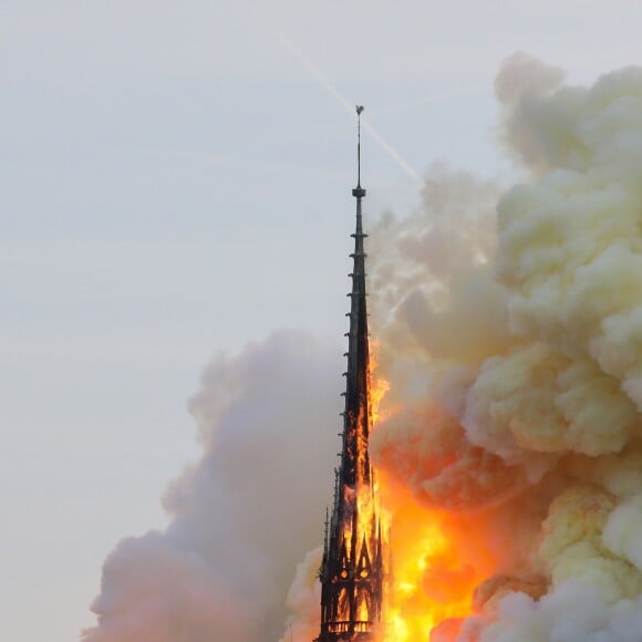 Incendie de la cathédrale Notre-Dame de Paris, le 15 avril 2019. © Stéphane Lemouton/Bestimage