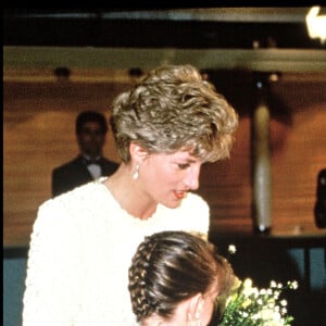 ARCHIVES - LA PRINCESSE LADY DIANA , LE PRINCE HARRY ET LE PRINCE WILLIAM A LA PREMIERE DU FILM "HOOK".