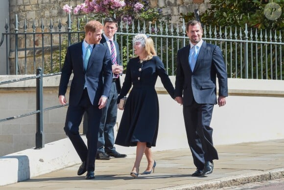 Le prince Harry, duc de Sussex, Peter Phillips et Autumn Phillips arrivent pour assister à la messe de Pâques à la chapelle Saint-Georges du château de Windsor, le 20 avril 2019.