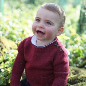 Les nouveaux portraits du prince Louis à l'occasion de son premier anniversaire, le 23 avril 2019.