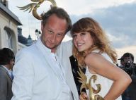 Emilie Dequenne et Benoît Poelvoorde élus... couple romantique de l' année à Cabourg ! Trop fiers de leurs trophées, regardez ! (réactualisé)