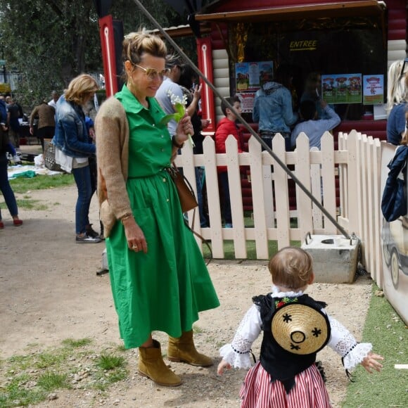 Exclusif - Laura Tenoudji Estrosi et sa fille Bianca - Christian Estrosi, le maire de Nice, et sa femme Laura Tenoudji ont fêté en famille le 1er mai dans les jardins de Cimiez pour la Fête des Mai à Nice, le 1er mai 2019. © Bruno Bebert/Bestimage