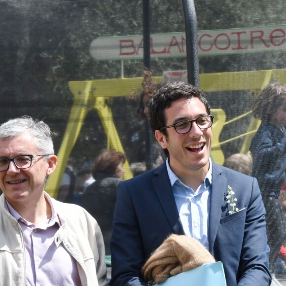 Exclusif - Christian Estrosi, le maire de Nice, et sa femme Laura Tenoudji - Christian Estrosi, le maire de Nice, et sa femme Laura Tenoudji ont fêté en famille le 1er mai dans les jardins de Cimiez pour la Fête des Mai à Nice, le 1er mai 2019. © Bruno Bebert/Bestimage