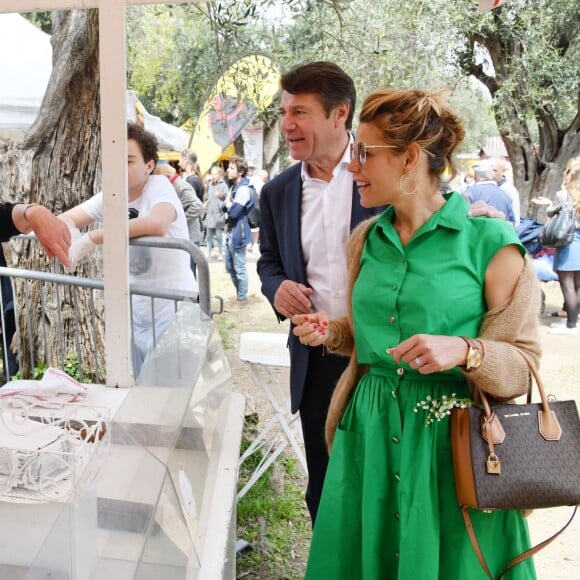 Exclusif - Christian Estrosi, le maire de Nice, et sa femme Laura Tenoudji - Christian Estrosi, le maire de Nice, et sa femme Laura Tenoudji ont fêté en famille le 1er mai dans les jardins de Cimiez pour la Fête des Mai à Nice, le 1er mai 2019. © Bruno Bebert/Bestimage