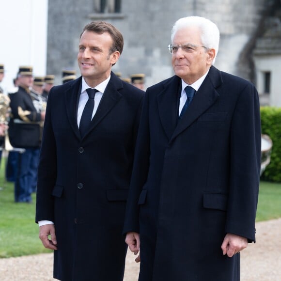 Le président Emmanuel Macron accueille Sergio Mattarella, président de la République d'Italie, au château royal d'Amboise pour la commémoration du 500e anniversaire de la mort de Léonard de Vinci le 2 mai 2019. © David Nivière / Pool / Bestimage