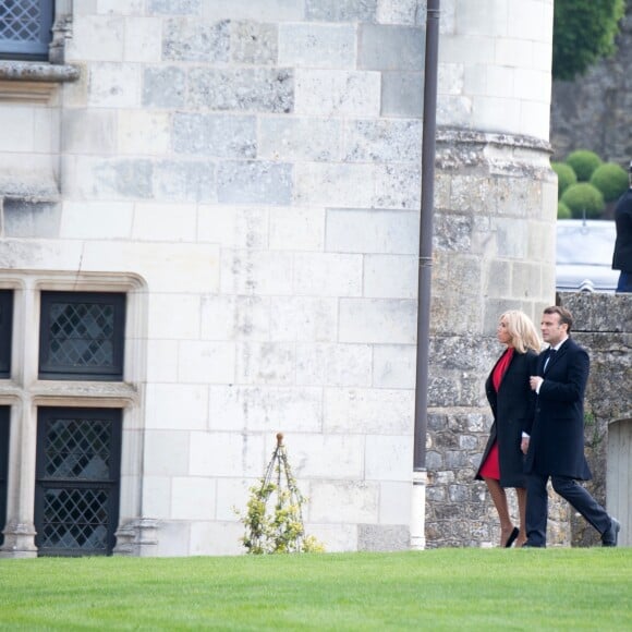 La première dame Brigitte Macron - Le président Emmanuel Macron accueille Sergio Mattarella, président de la République d'Italieau, au château royal d'Amboise pour la commémoration du 500e anniversaire de la mort de Léonard de Vinci le 2 mai 2019. © David Nivière / Pool / Bestimage