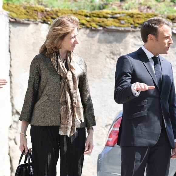 Laura Mattarella, son père Sergio Mattarella, président de l'Italie, Emmanuel et Brigitte Macron - Le président français accueille son homologue italien Sergio Mattarella pour une visite du château du Clos-Lucé dans le cadre de l'hommage au 500e anniversaire de la mort de Léonard de Vinci le 2 mai 2019. © David Nivière / Pool / Bestimage