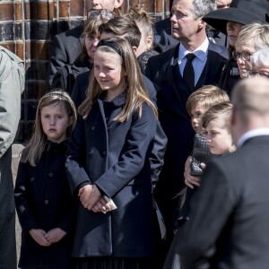 Le prince héritier Frederik de Danemark, la princesse Mary et leurs enfants le prince Christian, la princesse Isabella, le prince Vincent et la princesse Josephine ont assisté le 4 mai 2019 à la cathédrale d'Aarhus aux obsèques de trois des quatre enfants - Alfred, Alma et Agnes - de l'homme d'affaires danois Anders Holch Povlsen, tués à Colombo au Sri Lanka dans les attentats du 21 avril 2019.