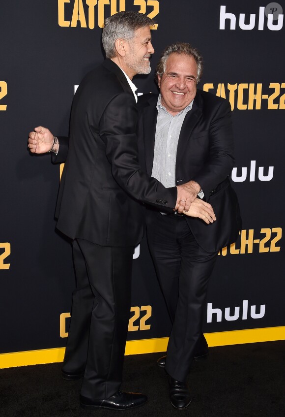 George Clooney, Jim Gianopulos - Avant-première et soirée de présentation de la nouvelle série Hulu "Catch-22" à Hollywood, Los Angeles, le 7 mai 2019.