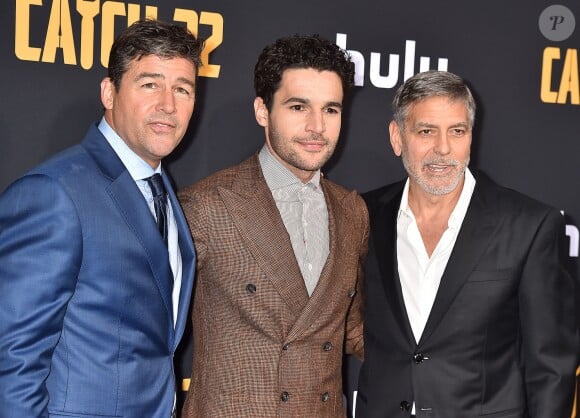 Kyle Chandler, Christopher Abbott et George Clooney - Avant-première et soirée de présentation de la nouvelle série Hulu "Catch-22" à Hollywood, Los Angeles, le 7 mai 2019.