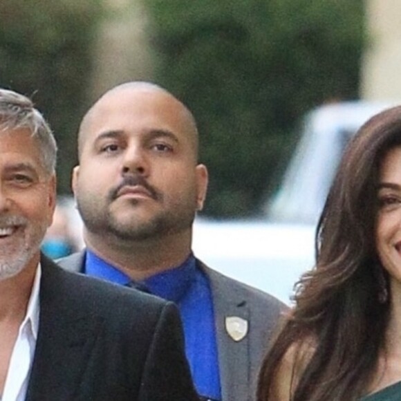 George Clooney et sa femme Amal Clooney à la sortie du "El Capitan Entertainment Centre" après leur passage dans l'émission "Jimmy Kimmel Live!" à Hollywood, Los Angeles, le 7 mai 2019.