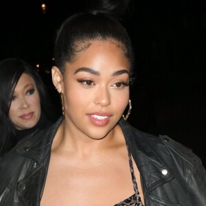 Elizabeth Woods à la sortie de sa fête d'anniversaire avec sa fille Jordyn Woods au restaurant Scalini à Londres, le 31 mars 2019.