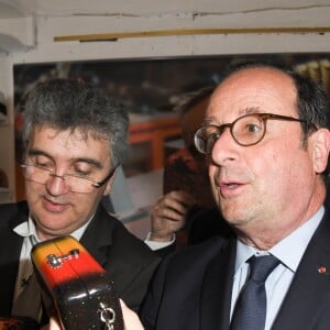 Exclusif - François Hollande - Vernissage "Un Marchand Un Artiste à Biron, à Dauphine !" aux Puces de Paris Saint-Ouen le 16 mai 2019. © Coadic Guirec/Bestimage