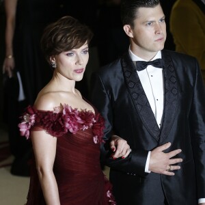 Scarlett Johansson et son compagnon Colin Jost Met Gala (Met Ball, Costume Institute Benefit) 2018 célébrant l'ouverture de l'exposition Heavenly Bodies: Fashion and the Catholic Imagination, au Metropolitan Museum of Art à New York, le 7 mai 2018. © Charles Guerin / Bestimage