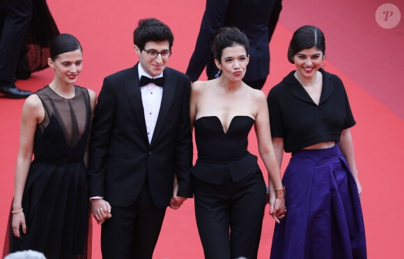 Emma Liégeois, Jeremy Lewin, Mélanie Doutey, Lucie Digout assistent à la montée des marches du film "La belle époque" lors du 72ème Festival International du Film de Cannes. Le 20 mai 2019 © Jacovides-Moreau / Bestimage