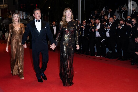 Sylvester Stallone, sa femme Jennifer Flavin et sa fille Sistine - Montée des marches du film "Rambo : First Blood" lors du 72ème Festival International du Film de Cannes. Le 24 mai 2019 © Jacovides-Moreau / Bestimage
