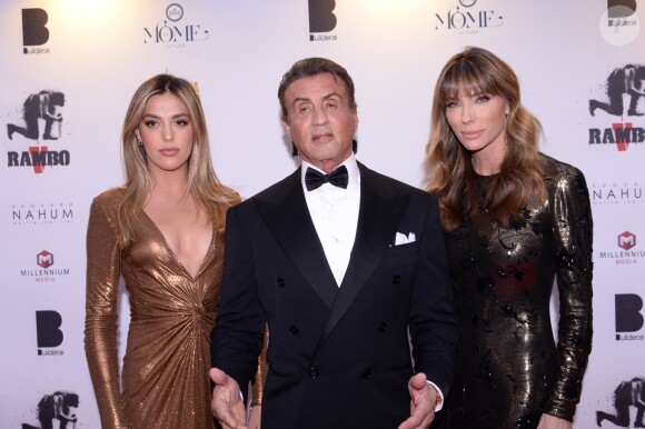 Sylvester Stallone entouré de sa femme Jennifer Flavin et sa fille Sistine Rose - Dîner en l'honneur de Sylvester Stallone à la plage La Môme, pour le film " Rambo : First Blood ", lors du 72ème Festival International du Film de Cannes, organisé par Five Eyes Production. Le 24 mai 2019 © Rachid Bellak / Bestimage