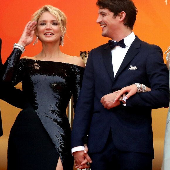 Niels Schneider, Virginie Efira - Montée des marches du film "Sibyl" lors du 72ème Festival International du Film de Cannes. Le 24 mai 2019 © Jacovides-Moreau / Bestimage
