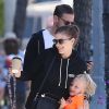 Exclusif - Kate Mara, son mari Jamie Bell et son fils Jack promènent leur petit chien et s'offrent une boisson glacée à Los Angeles, le 13 avril 2019.