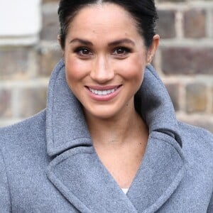 Meghan Markle, duchesse de Sussex, visite le foyer Royal Variety de "Brinsworth House", à Twickenham, Royaume Uni, le 18 décembre 2018.