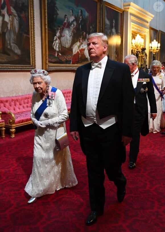 La reine Elizabeth II et le président américain Donald Trump au palais de Buckingham le 3 juin 2019 pour le dîner de gala donné par la monarque en l'honneur de la visite officielle du couple présidentiel.