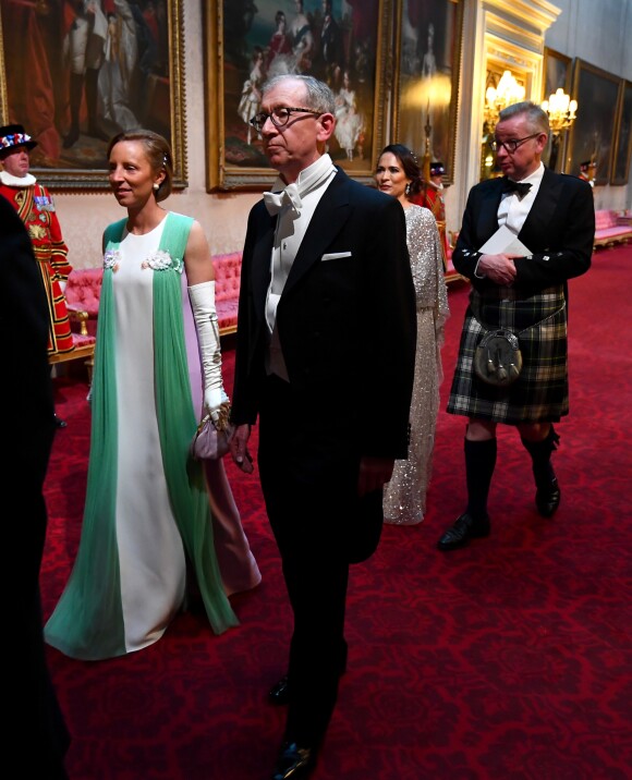 Lindsay Reynolds et le mari du Premier ministre, Philip May, au palais de Buckingham le 3 juin 2019 pour le dîner de gala donné par la reine Elizabeth II en l'honneur de la visite officielle du président américain Donald Trump et son épouse Melania.