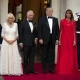 Donald Trump et sa femme Melania Trump (en Givenchy) avec le prince Charles et Camilla Parler Bowles, la duchesse de Cornouailles - Dîner en l'honneur du président D. Trump à la Winfield House, Londres, lors de sa visite officielle au Royaume Uni, le 4 juin 2019.