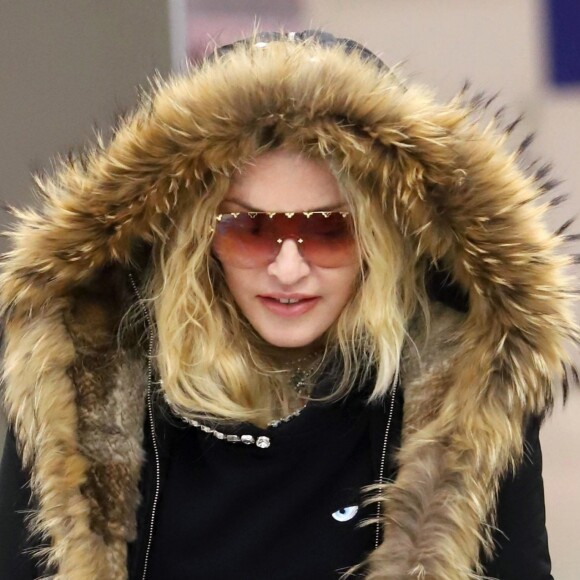 Exclusif - Madonna arrive à l'aéroport de New York, le 1er février 2019.