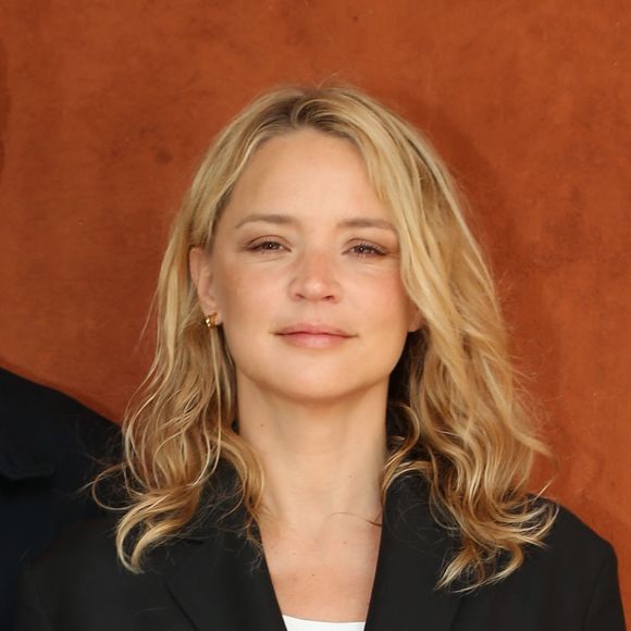 Virginie Efira - Célébrités dans le village des internationaux de France de tennis de Roland Garros à Paris, France, le 7 juin 2019. ©Jacovides-Moreau / Bestimage  French Tennis Open at Roland Garros in Paris, France, on June 7th, 2019.08/06/2019 - Paris