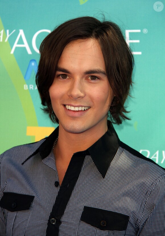 Tyler Blackburn lors de la cérémonie des Teen Choice Awards- 7 août 2011.
