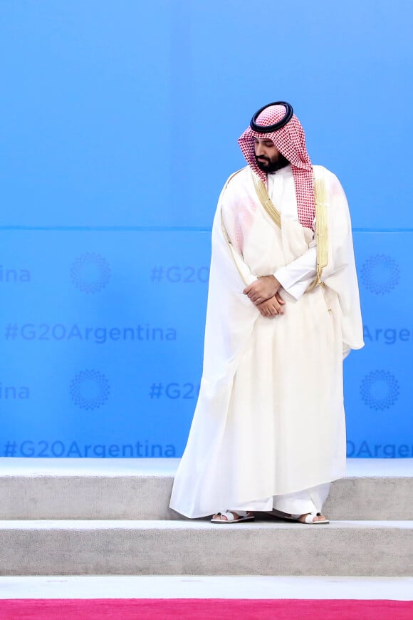 Mohammed ben Salmane, prince héritier d'Arabie Saoudite, - Photo de famille des participants au sommet du G20 à Buenos Aires le 30 novembre 2018. © Stéphane Lemouton / Bestimage