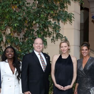 Le prince Albert II et la princesse Charlene de Monaco avec Jeremy Sisto, Noel Ebonee, Missy Peregrym et Zeeko Zaki de la série FBI lors du cocktail du 59e Festival de Télévision de Monte-Carlo au palais princier à Monaco le 16 juin 2019. © Olivier Huitel/Pool Organisation FTV/Bestimage