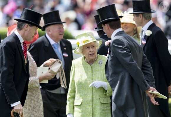 La reine Elisabeth II - La famille royale d'Angleterre lors du Royal Ascot, jour 5. Le 22 juin 2019  22 June 2019. Queen Elizabeth II on day five of Royal Ascot at Ascot Racecourse.22/06/2019 - Ascot