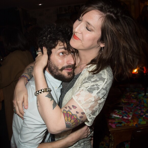 Gunther Love et sa compagne Daphné Bürki - Soirée d'anniversaire des 4 ans du Bus Palladium à Paris le 3 avril 2014.