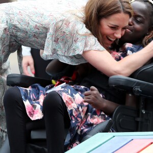 Kate Catherine Middleton, duchesse de Cambridge, participe à un atelier en partenariat avec l'association "Action for Children" à la Royal Photographic Society à Londres. Le 25 juin 2019