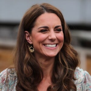 Kate Catherine Middleton, duchesse de Cambridge, participe à un atelier en partenariat avec l'association "Action for Children" à la Royal Photographic Society à Londres. Le 25 juin 2019