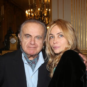 Guy Béart et Emmanuelle Béart - Remise de decoration par Aurélie Filippetti à Emmanuelle Beart Officier de l'ordre des Arts et des Lettres au ministère de la Culture à Paris le 27 Novembre 2012.