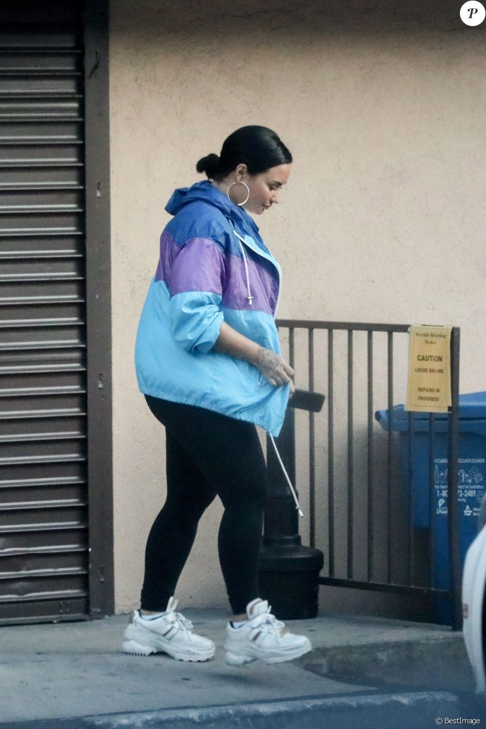 Exclusif - Demi Lovato reprend le chemin du studio à Beverly Hills le 4 juin 2019.