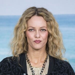 Vanessa Paradis - Photocall du défilé Chanel Collection Prêt-à-Porter Printemps/Eté 2019 lors de la Fashion Week au Grand Palais à Paris le 2 octobre 2018. © Olivier Borde/Bestimage