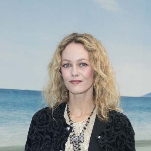 Vanessa Paradis - Photocall du défilé Chanel Collection Prêt-à-Porter Printemps/Eté 2019 lors de la Fashion Week au Grand Palais à Paris le 2 octobre 2018. © Olivier Borde/Bestimage