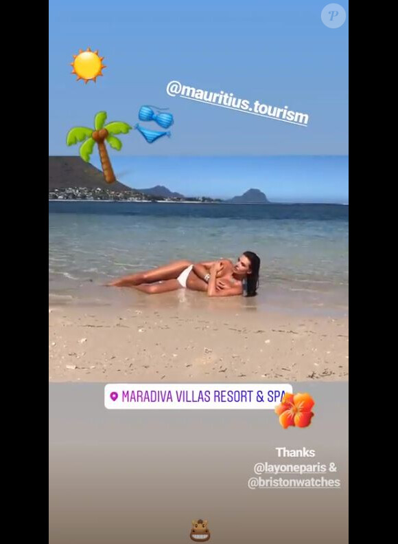 Alice Detollenaere topless pour un shooting à l'Île Maurice le 7 juillet 2019.