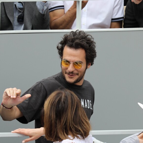 Amir Haddad dans les tribunes lors de la finale messieurs des internationaux de France de tennis de Roland Garros 2019 à Paris le 9 juin 2019. © Jacovides-Moreau/Bestimage