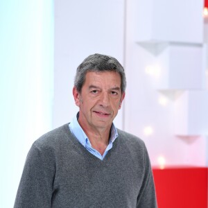 Exclusif - Michel Cymes - Enregistrement de l'émission "Vivement Dimanche prochain" au studio Gabriel à Paris, présentée par M.Drucker et diffusée le 21 avril 2019 sur France 2. Le 10 avril 2019 © Guillaume Gaffiot / Bestimage