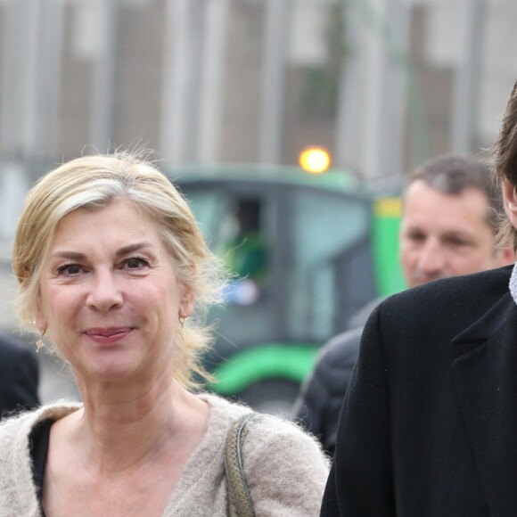 Michèle Laroque et Pierre Palmade lors des obsèques de Véronique Colucci au cimetière communal de Montrouge, le 12 avril 2018.