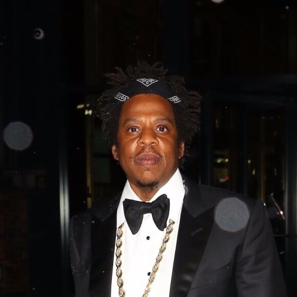 Exclusif - Jay Z très souriant à la sortie d'un restaurant après son concert au Webster Hall à New York, le 27 avril 2019.