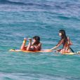 Exclusif - Jade et Joy Hallyday - Jade et Joy Hallyday prennent leur première leçon de surf sur la plage de Lorient avec leur mère Laeticia à Saint-Barthélemy, le 18 février 2019.