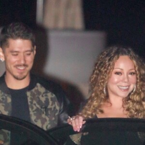 Mariah Carey et son nouveau compagnon Bryan Tanaka sont allés dîner au restaurant 'Nobu' à Malibu. On a récemment appris que les deux tourtereaux auraient commencé à se fréquenter alors que Mariah était encore avec son ex-fiancé J.Packer, le 21 juin 2019.