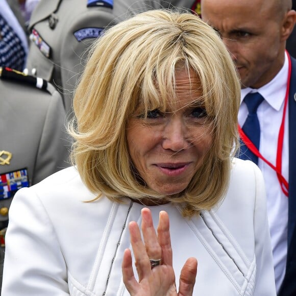 La Première dame Brigitte Macron lors du 139ème défilé militaire du 14 juillet sur les Champs-Elysées, jour de la Fête Nationale. Paris, le 14 juillet 2019. © Lemouton-Gorassini-Perusseau/Bestimage