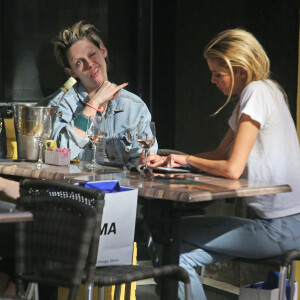 Kristen Stewart et sa compagne Stella Maxwell passent la journée ensemble à New York le 11 juin 2019.